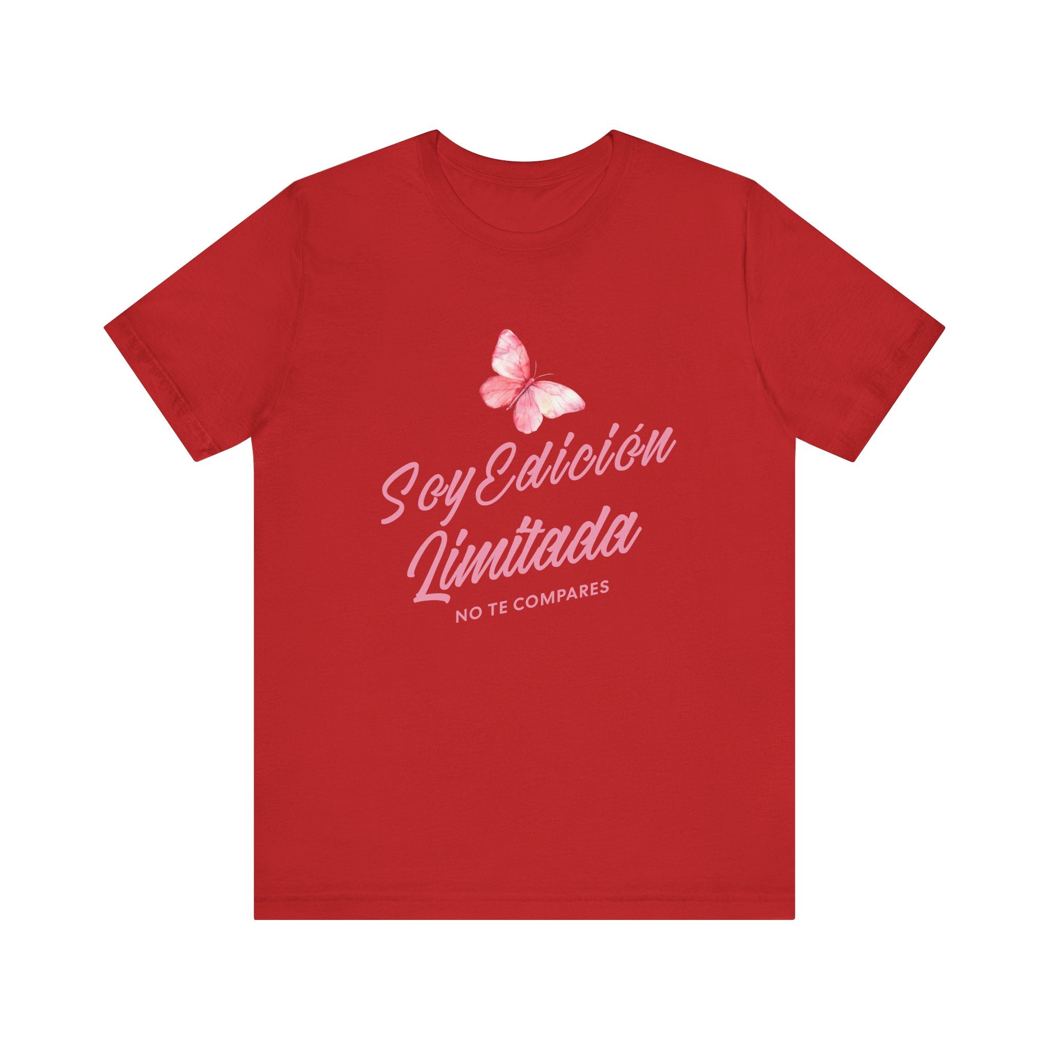 Soy Edición Limitada Tee — Pink Butterfly "No Te Compares" Graphic T-Shirt