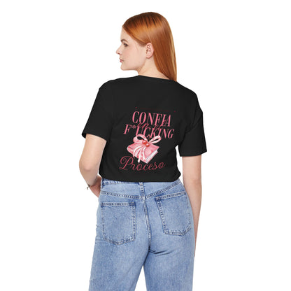 Confía F*cking Proceso Pink Ribbon T-Shirt — Spanish Motivational Graphic Tee